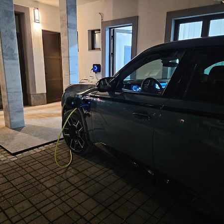 Morpheus Apartmani Sremska Mitrovica Bagian luar foto