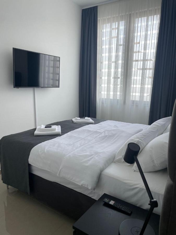 Morpheus Apartmani Sremska Mitrovica Bagian luar foto