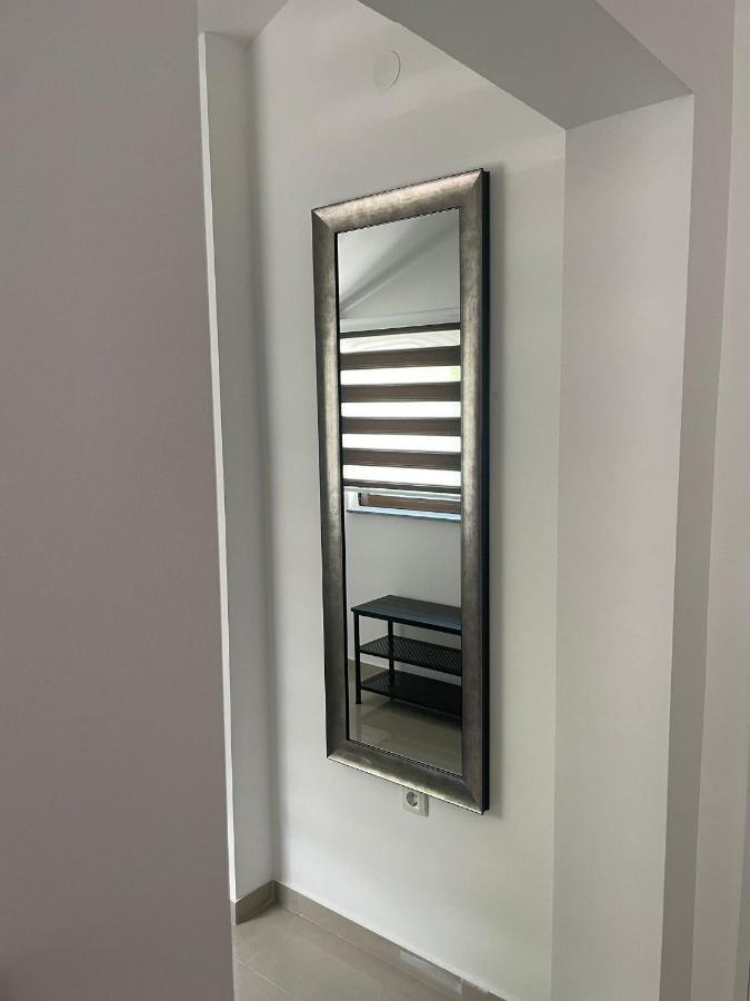 Morpheus Apartmani Sremska Mitrovica Bagian luar foto