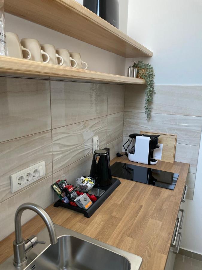 Morpheus Apartmani Sremska Mitrovica Bagian luar foto