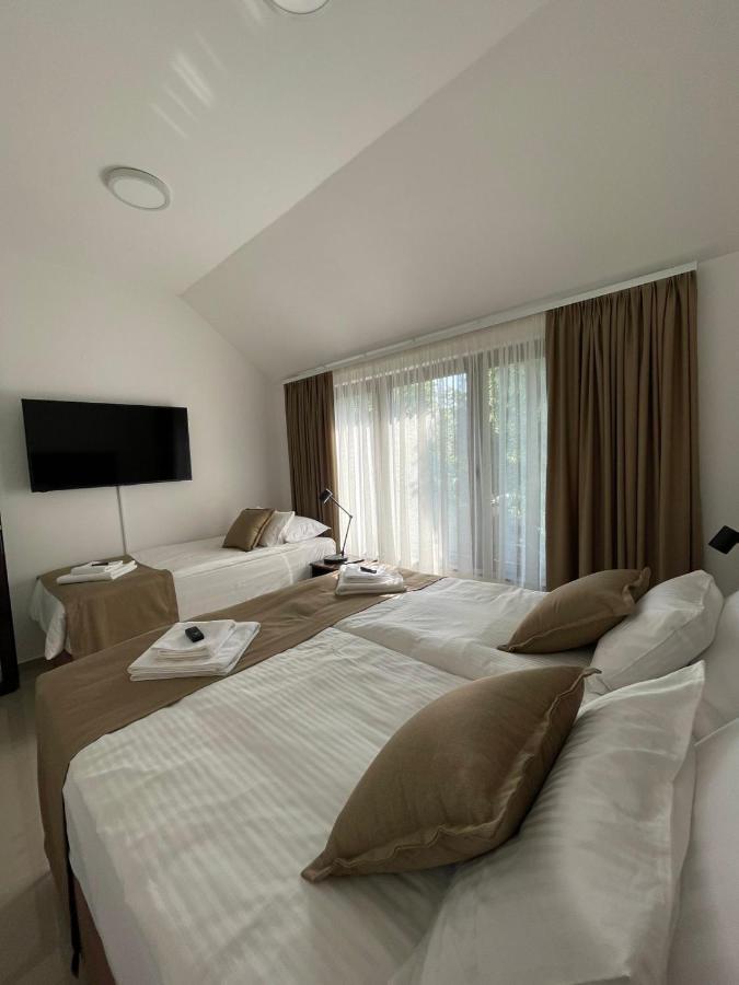 Morpheus Apartmani Sremska Mitrovica Bagian luar foto