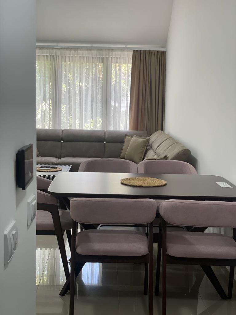 Morpheus Apartmani Sremska Mitrovica Bagian luar foto