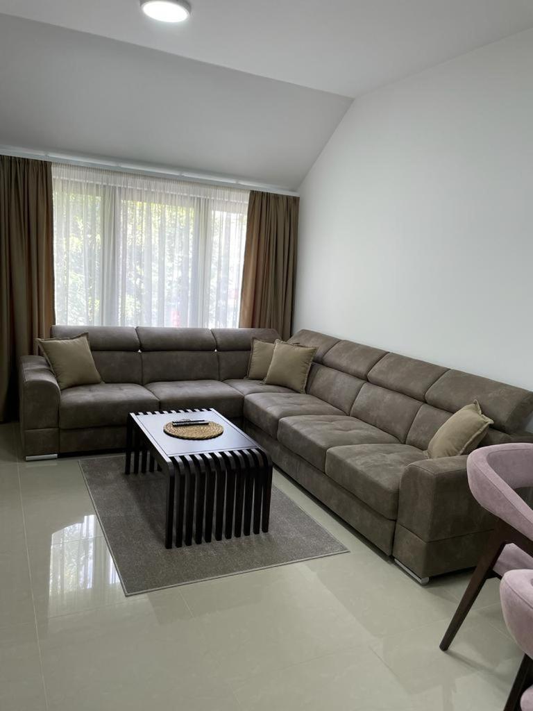 Morpheus Apartmani Sremska Mitrovica Bagian luar foto